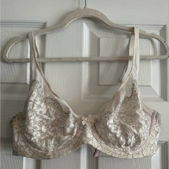 Victoria’s Secret Unlined Dream Angels Push-up Bra No Padding White/Ivory 36D - Picture 1 of 5